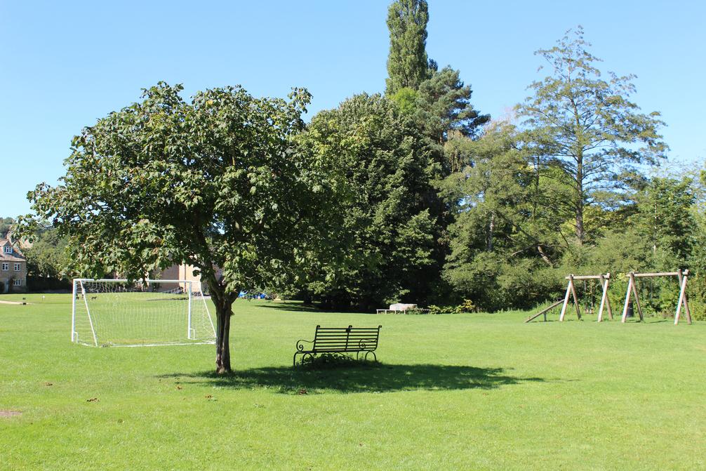 Broadwell Green
